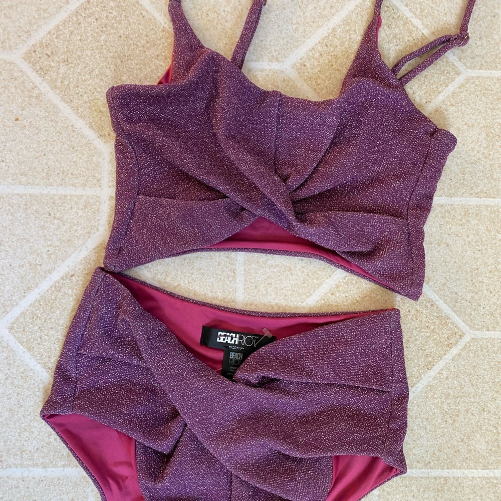 Beach Riot purple bikini - Picture 4 of 6